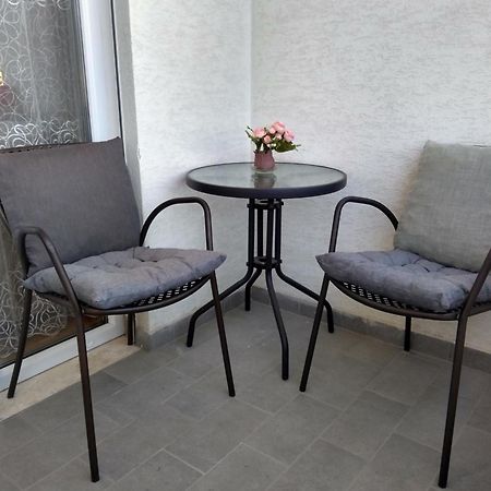 City Center Cute And Comfy Apartment - Ajia Apartments ティラナ エクステリア 写真