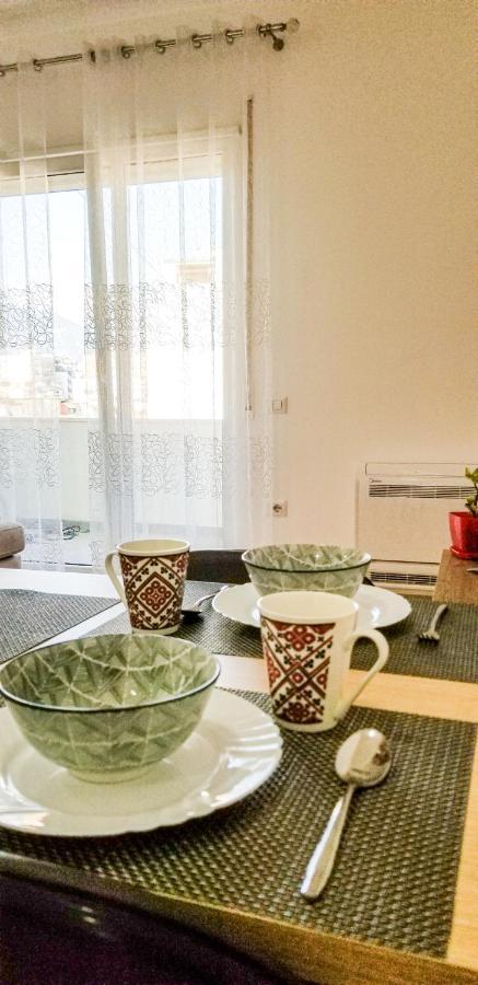 City Center Cute And Comfy Apartment - Ajia Apartments ティラナ エクステリア 写真